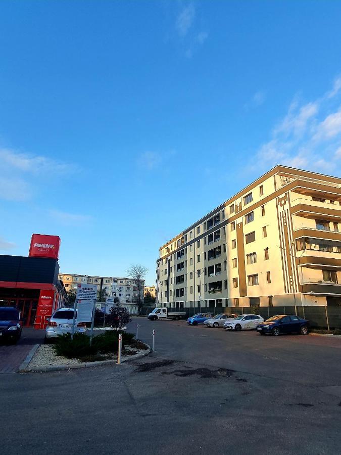 'Just Like Home' Apartment - With Private Parking Place Galaţi Exterior foto